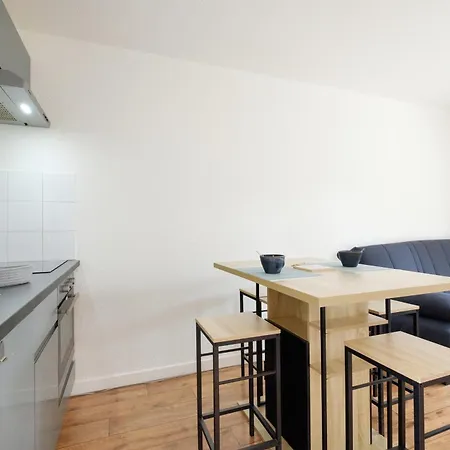 Apartament Equipe Avec Piscine Au Golf